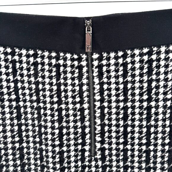 TED BAKER Atlassy Black White Houndstooth Jacquard Midi Skirt Size 4 (US 10) - Picture 4 of 8